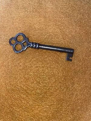 Vtg Key • $3