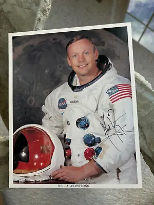 🔥 Neil Armstrong BOLDLY SIGNED UNINSCRIBED 8x10 Photo NASA Apollo 11 JSA COA!🔥 • $7499.99
