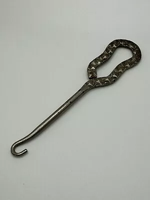 Vintage Metal Shoe Button Hook W/ Ornate Pattern Handle - 3.75 In • $5