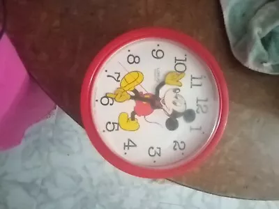 Vintage Mickey Mouse Lorus Quartz Wall Clock - Moving Hands Mickey Mouse Disney • $20