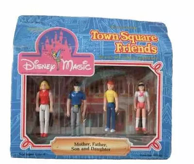 Disney World Magic Town Square Friends Mother Father Son & Daughter • $9.99