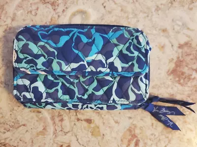 Womens Authentic Vera Bradley Wallet. Zip Close Pockets Blue Excellent Con • $1.99