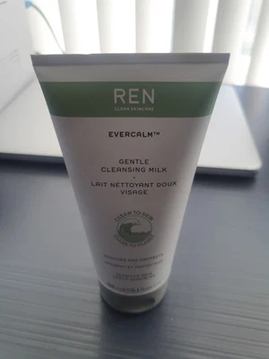 £12 • Buy REN Clean Skincare Evercalm™ Gentle Cleansing Milk | 150 Ml (Pack Of 1) 