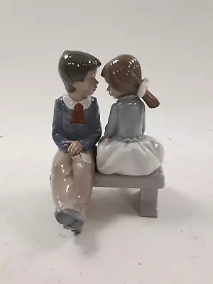 Nao Lladro  First Love  Figurine 1136 Girl & Boy On A Bench - Porcelain Ornament • £6.99