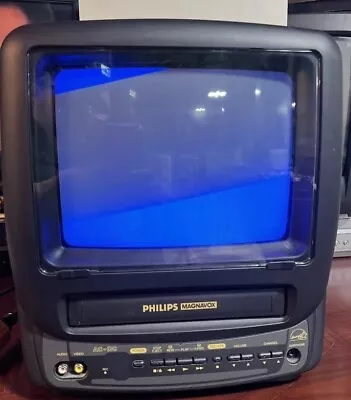 9” 1999 Phillips TV-VCR Combo Model CCA092AT02 Booklet And Remote. Eject Tapes￼ • $20