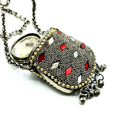 £22.25 • Buy Vintage Metal Charm Stash Purse Poison Locket Pendant Necklace Long Chain 32 