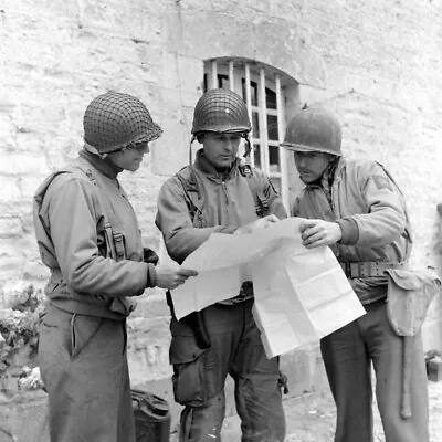 WW2 WWII Photo US Officers Checking Map Normandy France World War Two / 1714 • $5.99