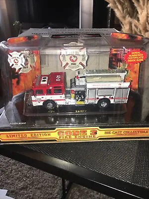 Code 3 Collectibles *CEDAR HILL FIRE DEPARTMENT PIERCE ENGINE E-211* 1:64 (NEW)  • £76.49