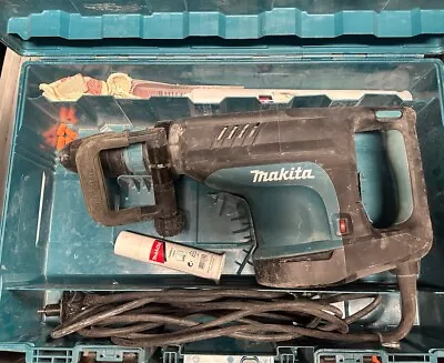 Makita HM1203C 20-Pound SDS MAX Demolition Hammer • $650