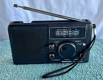 Vintage Panasonic RF-1102 PSB High FM-AM-3 Band Portable Radio For *Repair/Parts • $36