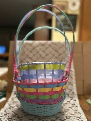 3 Vtg Vinyl Woven Easter Baskets 7” X 5 1/2” 7 X 8” 6” X 7” 7” X 8-1/2” LOT • $13.99