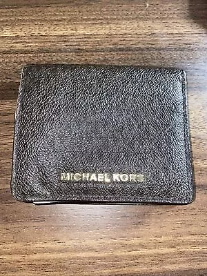 Used Brown Michael Kors Wallet • $5