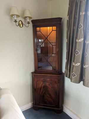 £0.99 • Buy Mahogany Corner Display Cabinet With Glass Door And Interior Light
