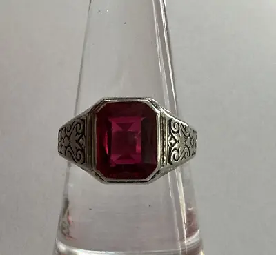 Vintage OSTBY & BARTON 14k White Gold & Lab Created Ruby Engraved Ring ~ Sz 8.25 • $259