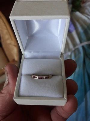 9ct 9k 375 Yellow Solid Gold Ruby & Diamond Ring. Size 7 To 8 • $145