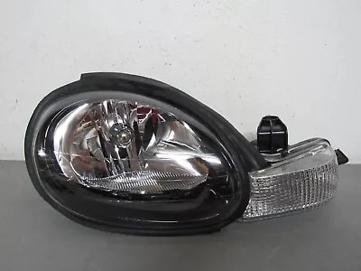 2001 2002 Dodge Neon Right Side Headlight • $64