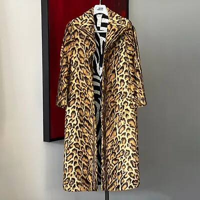 GIANNI VERSACE Leopard Print Faux Fur Velvety Coat Size 40 From F/W 1996/97 • $7492.49