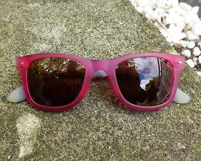 Swing SS101 Hot Pink Lightweight Sunglasses • $20