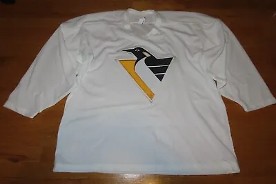 $165 • Buy Vintage CCM Label - PITTSBURGH PENGUINS (XL) Practice Hockey Jersey WHITE