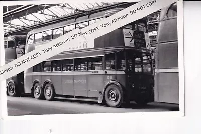 London Transport - L3 Type Trolley Bus - No. 1521 @ Fulwell - Photo  # B13396 • £1