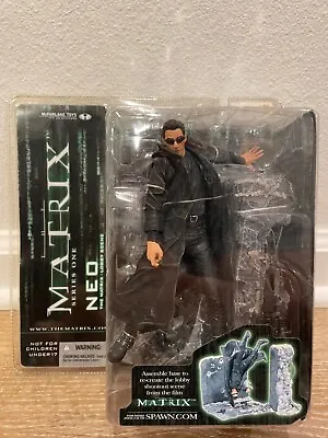 The Matrix Series 1 NEO LOBBY SCENE Action Figure - McFarlane 2003 • $50
