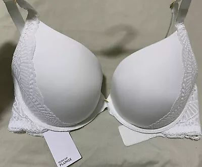 Ex M&S PERFECT FIT UNDERWIRED PLUNGE PUSHUP Bra With MEMORY FOAM WHITE Size 32E • £13.99