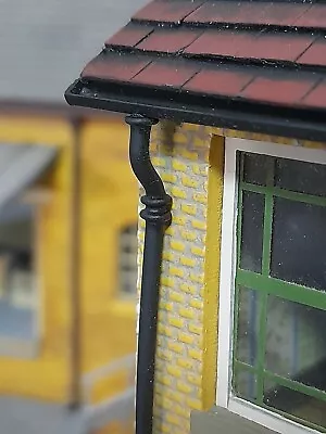 O GAUGE DOWNPIPES / DRAINPIPE & ROOF GUTTERING. 1:43 Scale Building Parts.  • £9.98