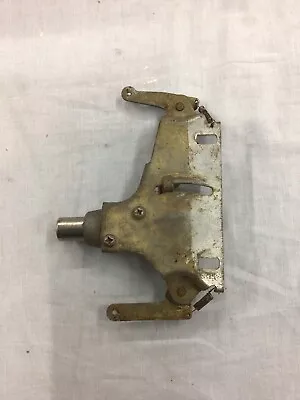Holden Eh Ej Wagon Tailgate Lock Mechanism And Striker Plate Catch • $10
