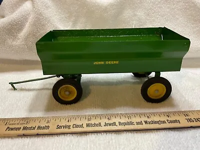 Vintage Ertl John Deere Flair Box Grain Wagon 1:16 Scale • $17.95