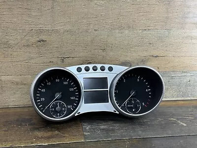 Mercedes Ml W164 R Class 05-11 Speedometer Instrument Cluster A2515404448 • $49.73