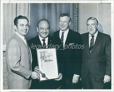 1969 Entertainer Mel Blanc Holds Certificate Original News Service Photo • $14.99