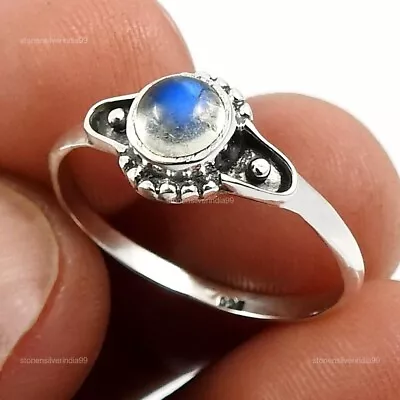 Solitaire Vintage Ring Size 8 925 Silver Natural Rainbow Moonstone R27 • $15.70