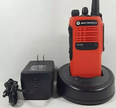 MOTOROLA HT750 VHF 136-174 MHz 16CH 5W Conventional Two-Way Radio AAH25KDC9AA3AN • $199