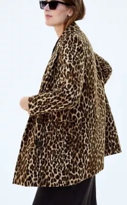 ZARA Basic Leopard Double Button Coat • $25