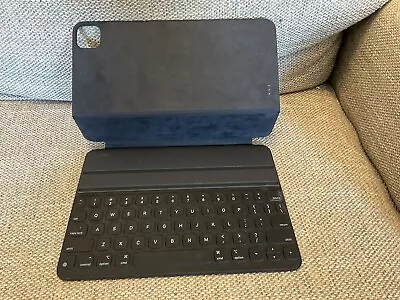 Apple Smart Keyboard Folio Black A2038 For IPad Pro 11-inch IPad Air 4th 5th Gen • $61
