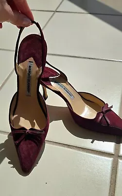 Manolo Blahnik Women's Betty Pump Burgundy Suede Low Heel  38.5 Shoes • $170