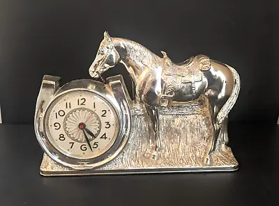 Vintage Mastercrafters Electric Horse Mantel Clock Plastic Model #902 • $45