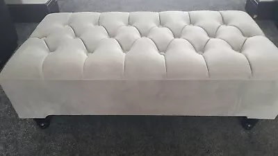 £69.99 • Buy New Silver Footstool Bench Chesterfield Plush Soft Velvet Wooden Feet Handmade