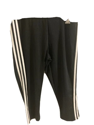 $20 • Buy Womens Adidas 3/4 Pants 