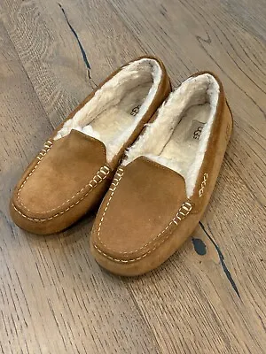 UGG Australia Ansley Chestnut Suede Slip On Sheepskin Moccasin Slipper Size 10 • $39.99