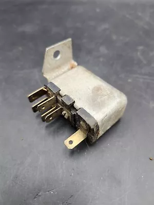 65 66 67 68 69 70 71 72 73 74 75 Cadillac 6-Way Power Bench Seat Relay • $45