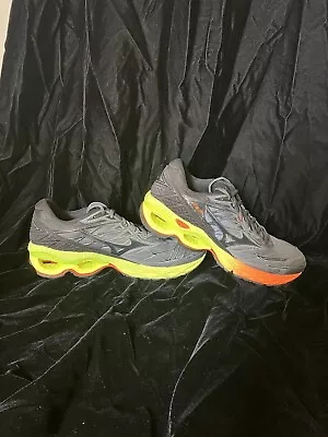 MIZUNO Wave Creation 20 • $150