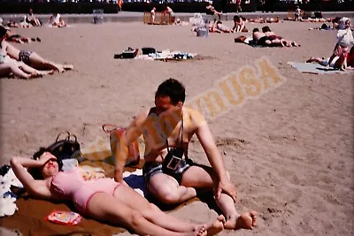 Vtg 1950's Slide Couple At Beach With Camera X5K130 • $7.50