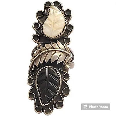 BEST VINTAGE NAVAJO HAND CARVED LEAF MOP Black Onyx STERLING SILVER RINGsz7.25 • $225