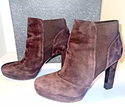 VIA SPIGA Women's Tocarra Dark Brown Suede Ankle Boots Sz 8M Bootie Stretch Box • $79.99