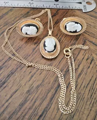 VINTAGE ESTATE Van Dell 3 Piece Set 1/20 12KGF Cameo Necklace + Earrings (E) • $25.50