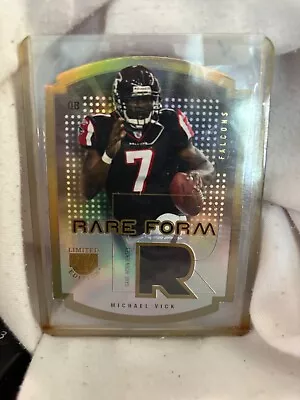 2004 Fleer Rare Form Jersey Die Cut Michael Vick • $12