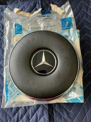 NOS NLA W111 280SE HECKFLOSSE COUPE CABRIOLET W113 W112 HORN PAD BLACK • $375