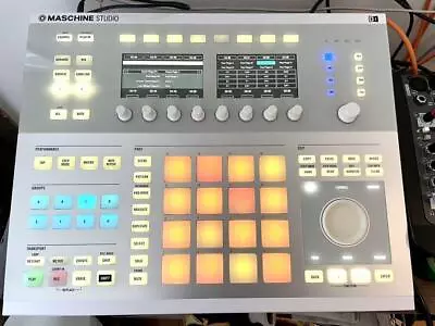 Native Instruments MASCHINE STUDIO Groove Production System Sampler White • $336.88