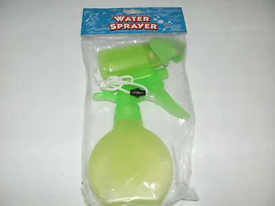 Water Spray Bottle With Battery Operated Fan And Lanyard • $5.99